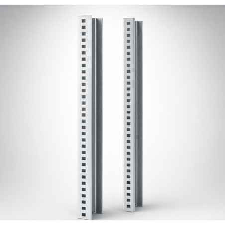 Ángulos de Rack ProTek / 19 UR / Agujeros Cuadrados / 33.25 in (845 mm) / Acero Dulce Galvanizado / Compatible Gabinetes
