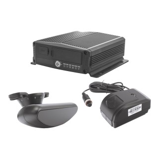 KIT IA MDVR Streamax / incluye sensor ADAS / incluye sensor DSM / MDVR tiene conexiones 4G WIFI y GPS. identifica el com